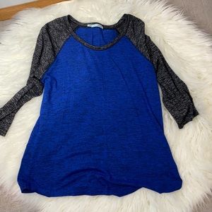 Long sleeve blue top